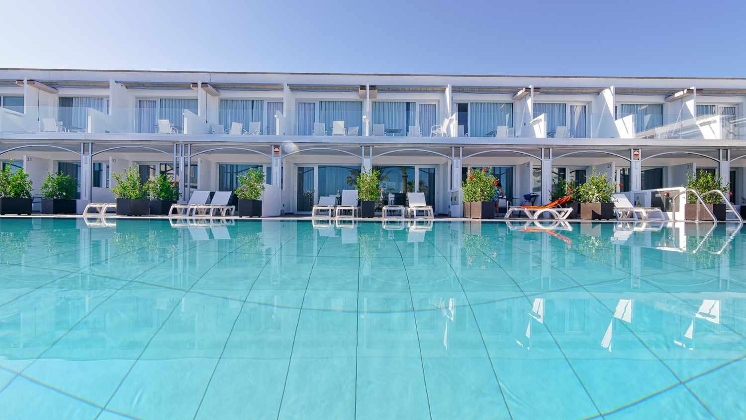 LiggingUra Lara Adults Only is een appartementshotel dat zich bevindt in Puerto Rico op Gran Canaria