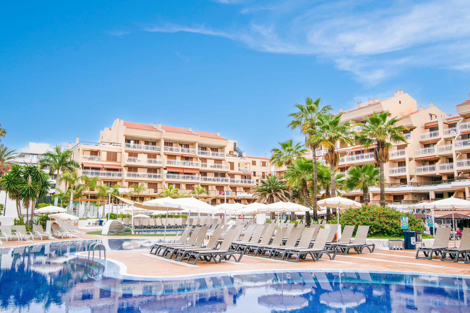 LiggingHet hotel ligt in de populaire badplaats Playa de las Américas