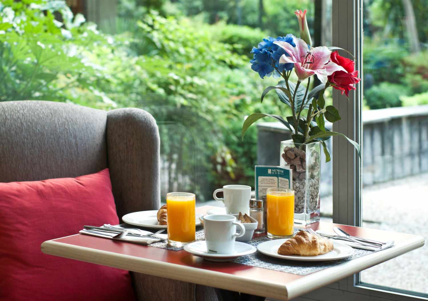 LiggingHet hotel bevindt zich in het hart van Madrid