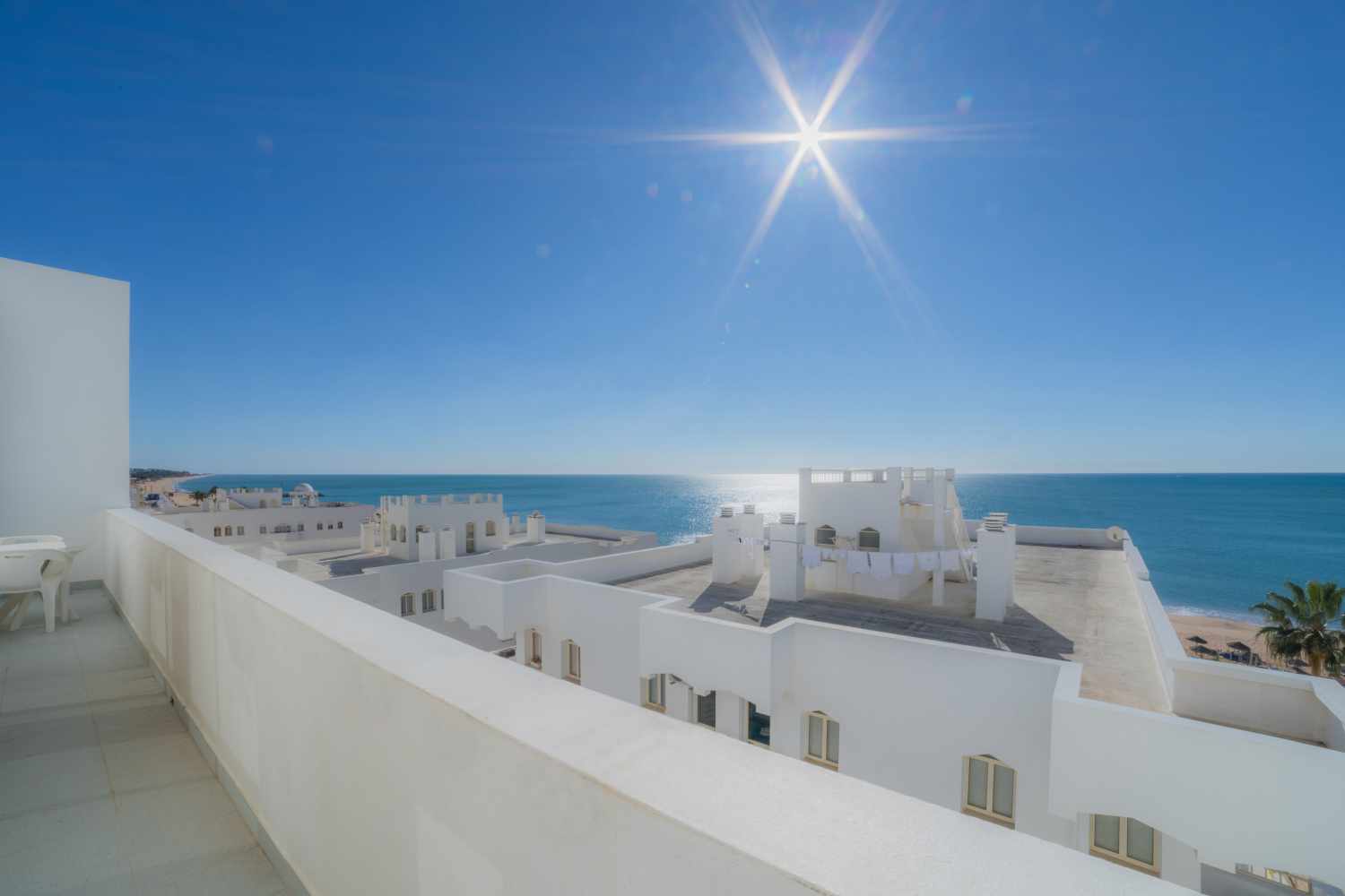 LiggingDit appartementencomplex bevindt zich in Quarteira