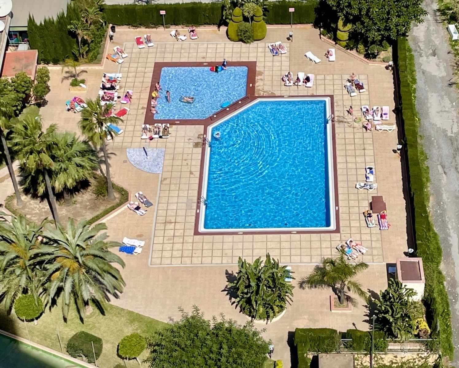 LiggingApartamentos Paraiso 10 ligt aan de Calle Lérida in Benidorm