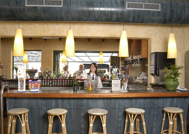 LiggingHet appartementencomplex ligt direct aan het strand van Calas Picas (ca. 300 meter van het hotel vandaan). Een halte van het openbaar vervoer kunt u gemakkelijk te voet bereiken.HotelfaciliteitenDe gasten beleven een ontspannen verblijf in de 404 appartementen. 24/24 staat de gasten Engelstalig personeel aan de receptie met raad en daad bij