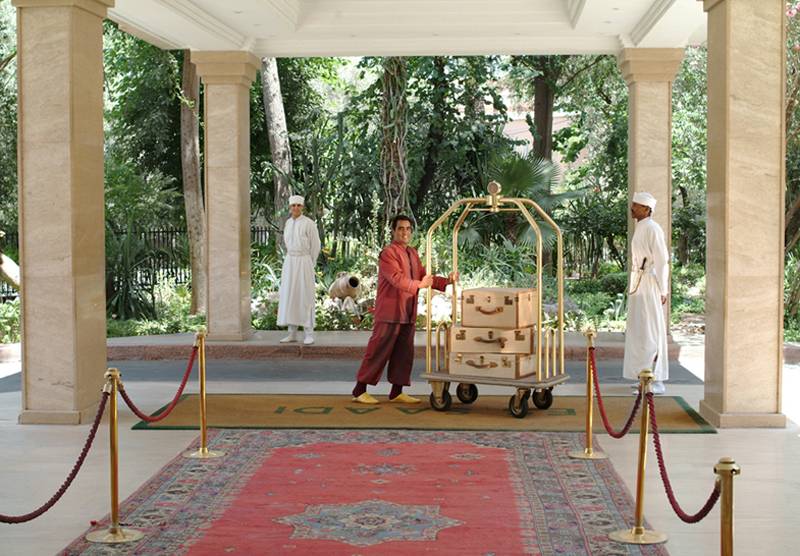 LiggingDit complex begroet de gasten in Marrakesh.HotelfaciliteitenAan de receptie in de ontvangstruimte staat het vriendelijke personeel de gasten met raad en daad bij. Het verblijf is ingericht met een kluis en een wisselkantoor. In de openbare ruimtes is Wi-Fi verkrijgbaar. Er zijn ook winkels. Op het terrein van het hotel bevinden zich een mooie tuin en een fraaie speelplaats. Tot de overige voorzieningen van het verblijf behoren een krantenkiosk en een speelkamer. Wie met de auto komt