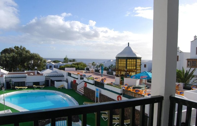 LiggingMolino de Guatiza ligt in het toeristische dorp Costa Teguise