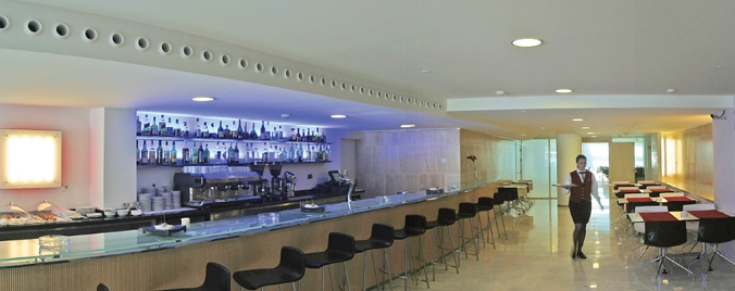 LiggingDit elegante luxe-hotel ligt centraal in het stadsdeel Eixampel