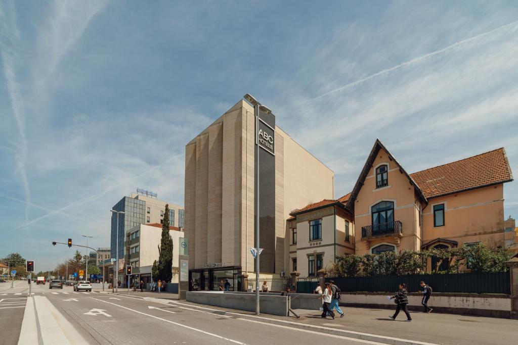 Ligging Het hotel ligt in de wijk Boavista in Porto