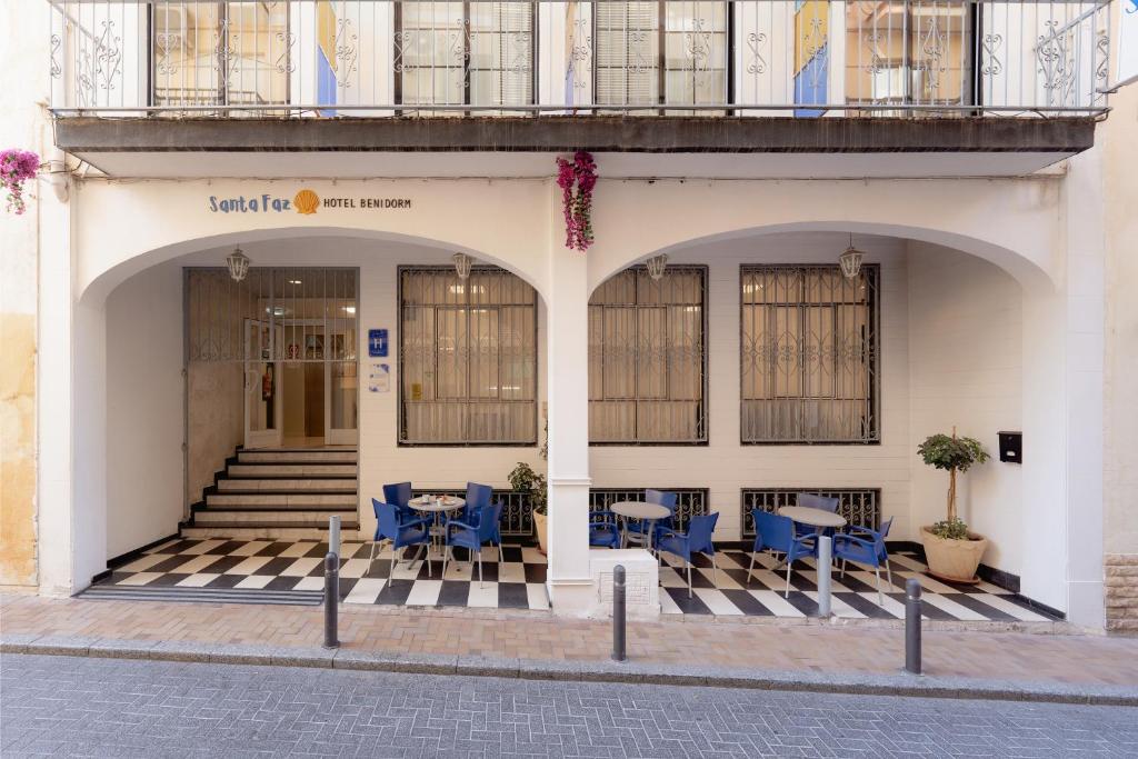 LiggingHotel La Santa Faz is een charmant 2-sterrenhotel gelegen in het historische centrum van Benidorm