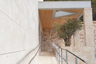 LiggingDit hotel ligt direct aan het strand