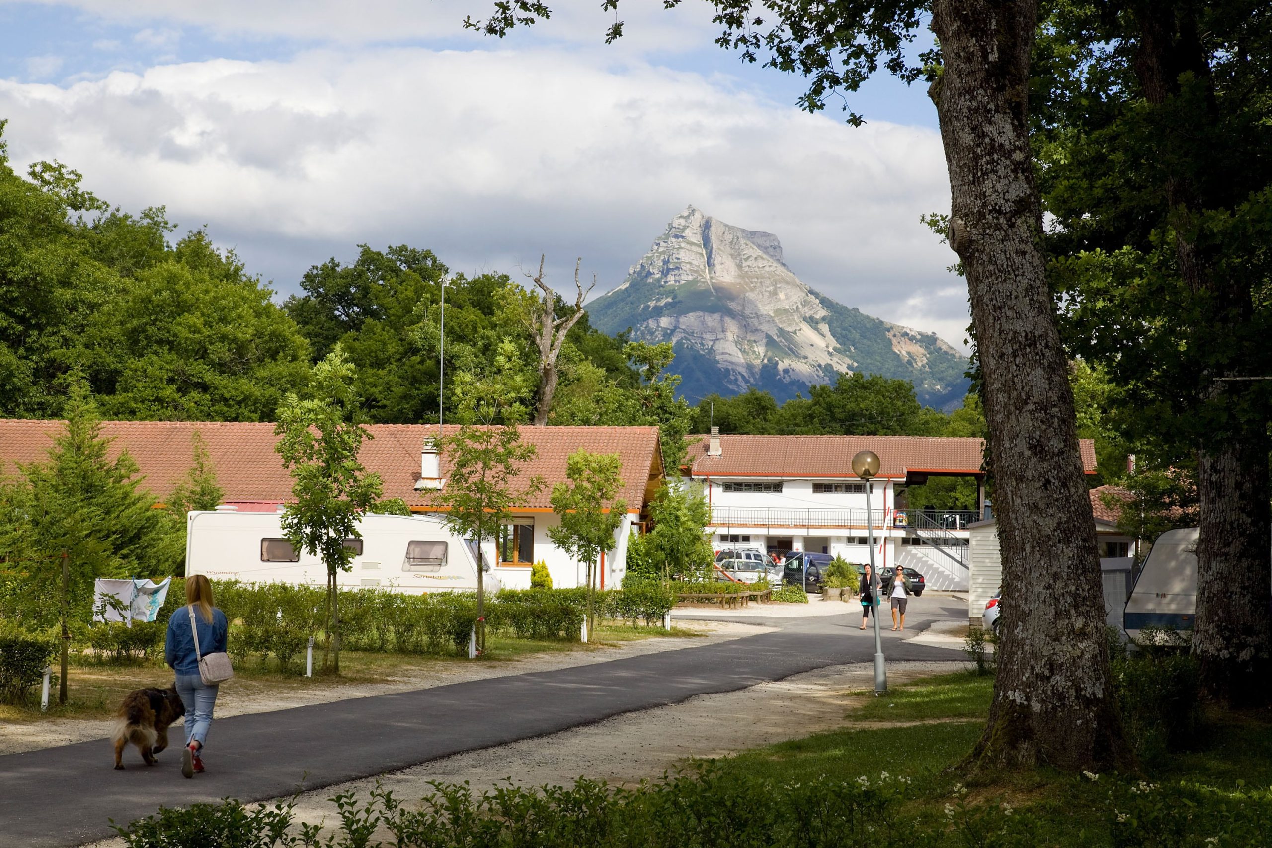 Camping Etxarri | Reserveren bij Flickmyhouse