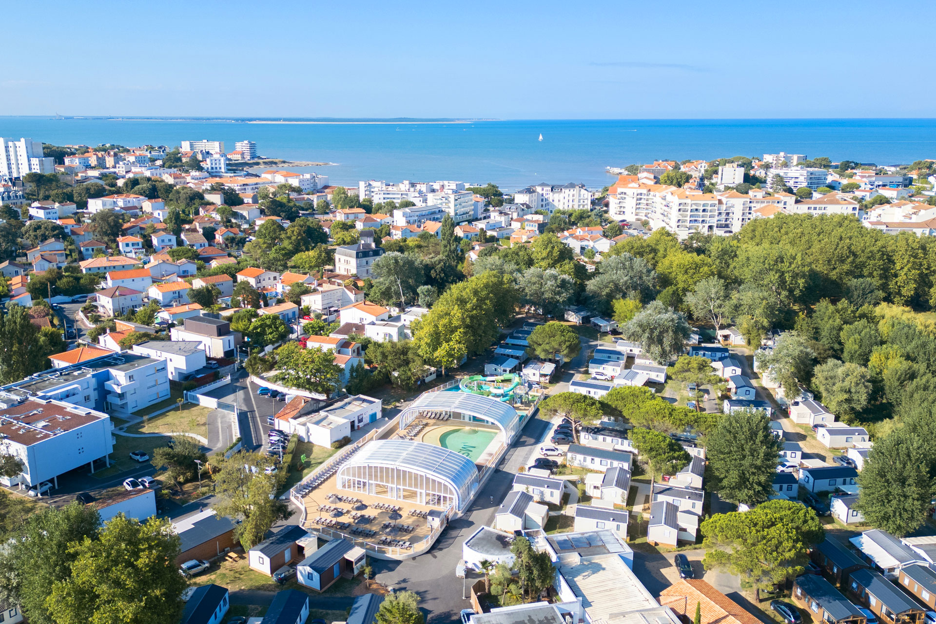 MS Vacances - Camping Club Pontaillac Plage | Reserveren bij Flickmyhouse