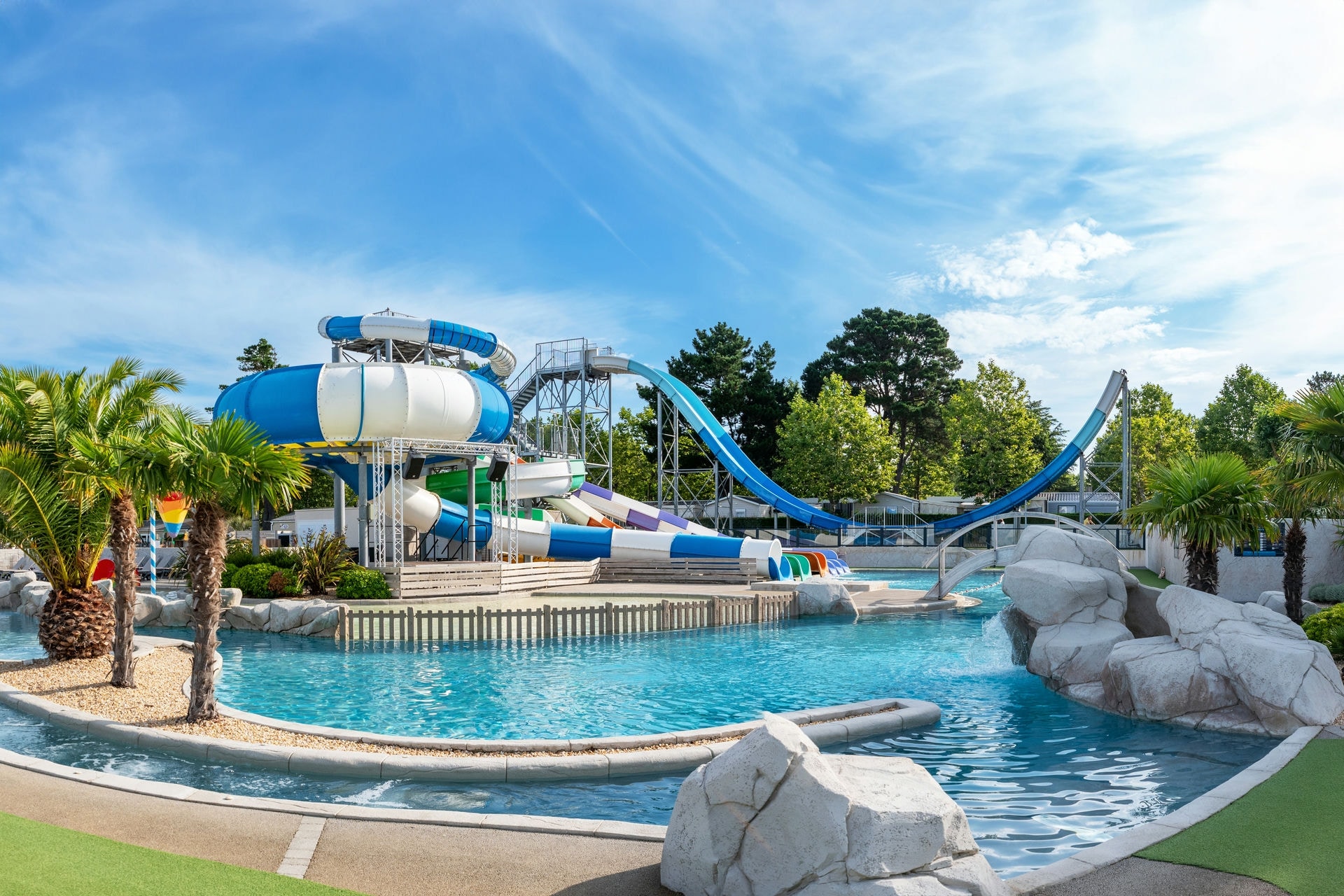 MS Vacances - Camping Club Le Trianon | Reserveren bij Flickmyhouse