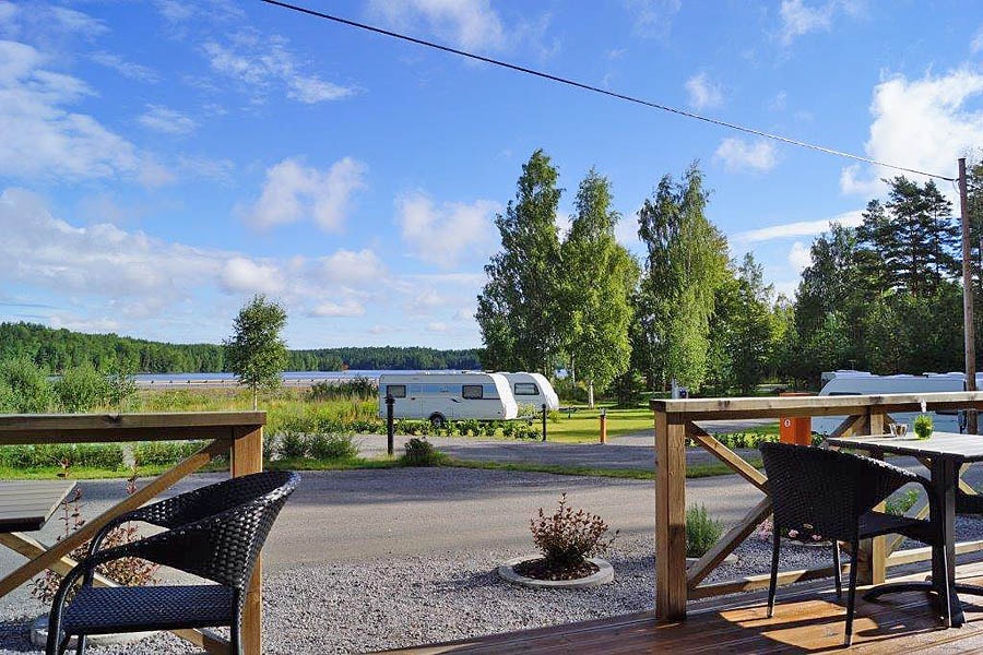 Långsjön Stugor & Camping AB | Reserveren bij Flickmyhouse