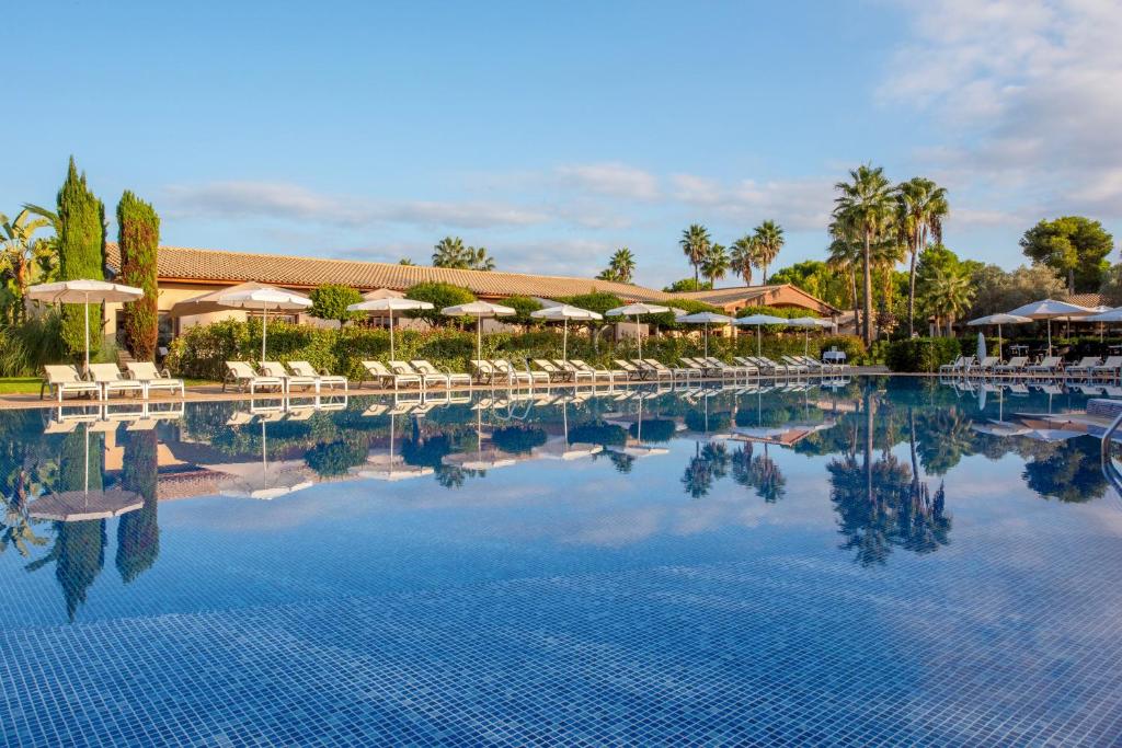LiggingValentin Playa de Muro ligt in een rustige en groene omgeving aan de noordkust van Mallorca