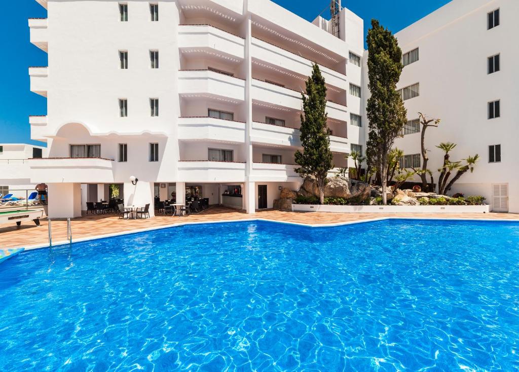 LiggingDit 3-sterrenhotel gelegen in Cala San Vicente