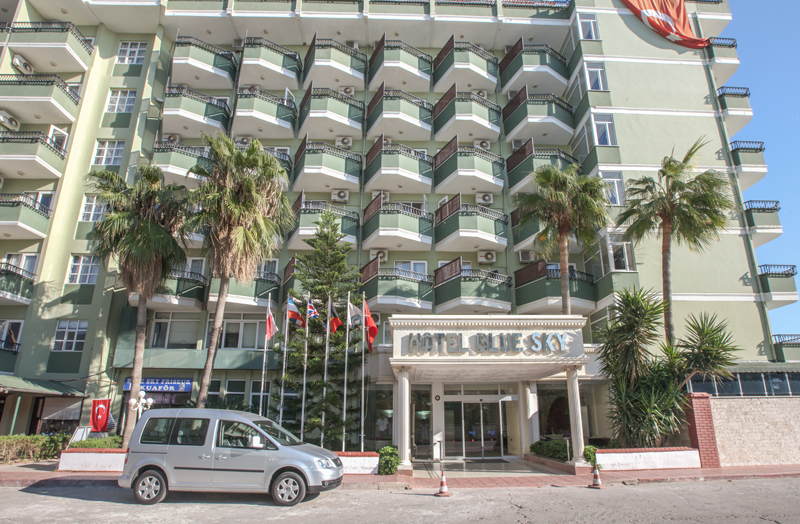 LiggingHet hotel ligt op 2