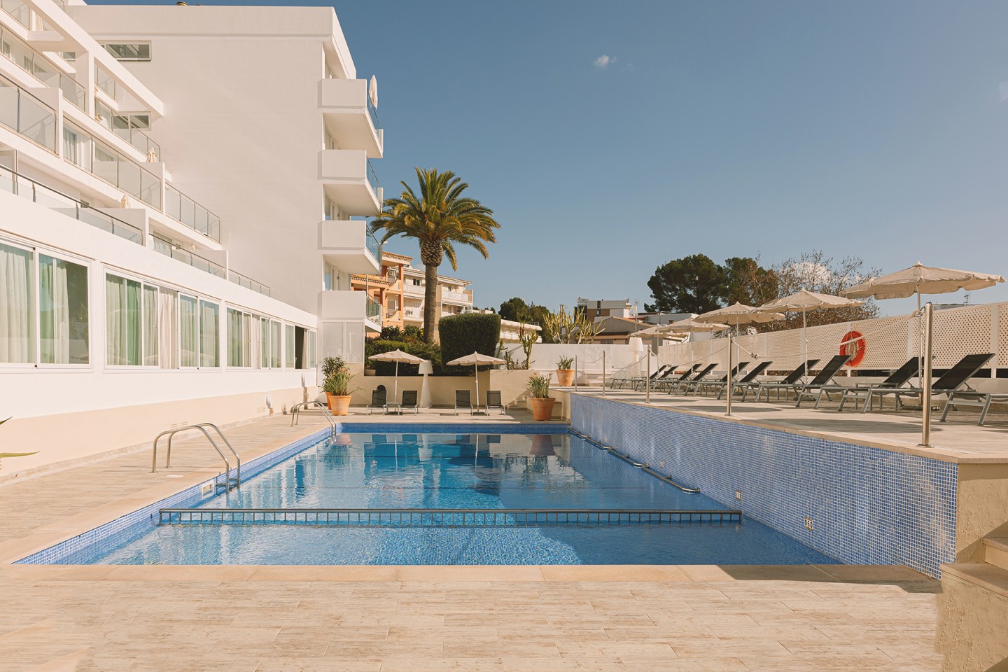 LiggingAparthotel Novo Mar ligt in de badplaats Paguera